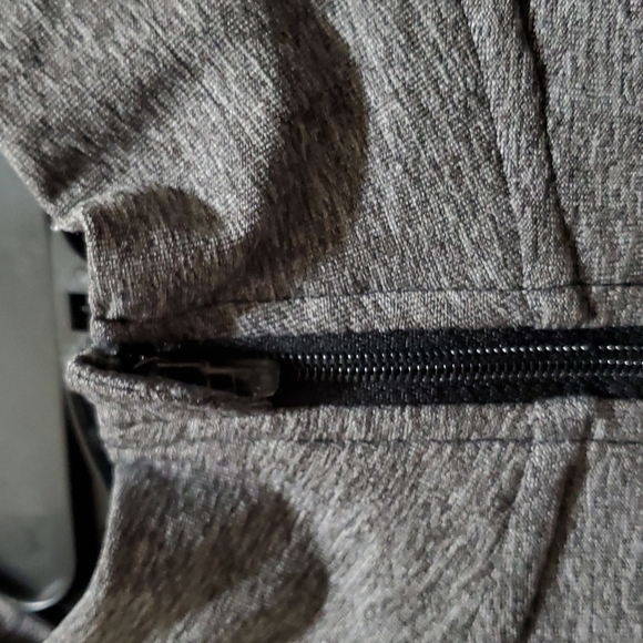 SZ. L/G WOMEN'S CHAMPIONS LONGSLEEVE ATHLETIC RUNNING TOP - Picture 4 of 9